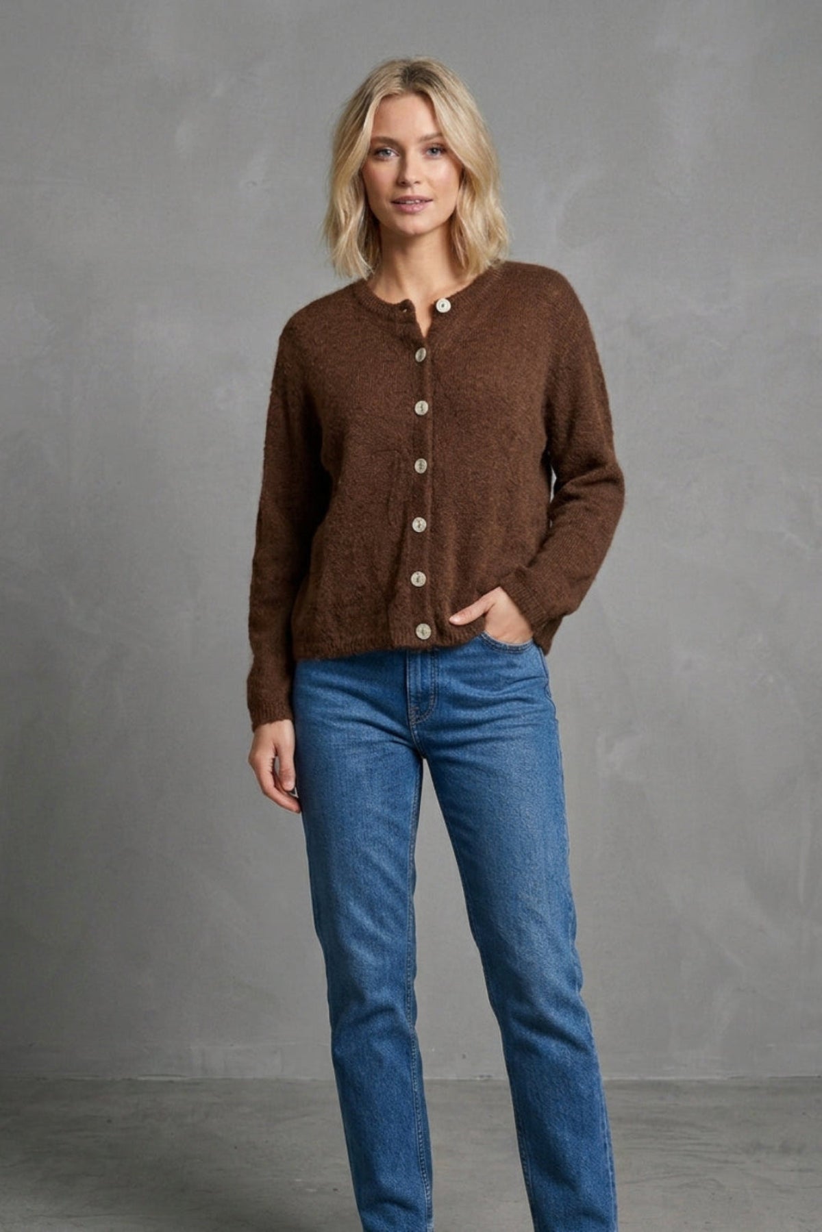 Damen Strickjacke mit Rundhalsausschnitt und Knopfleiste one size