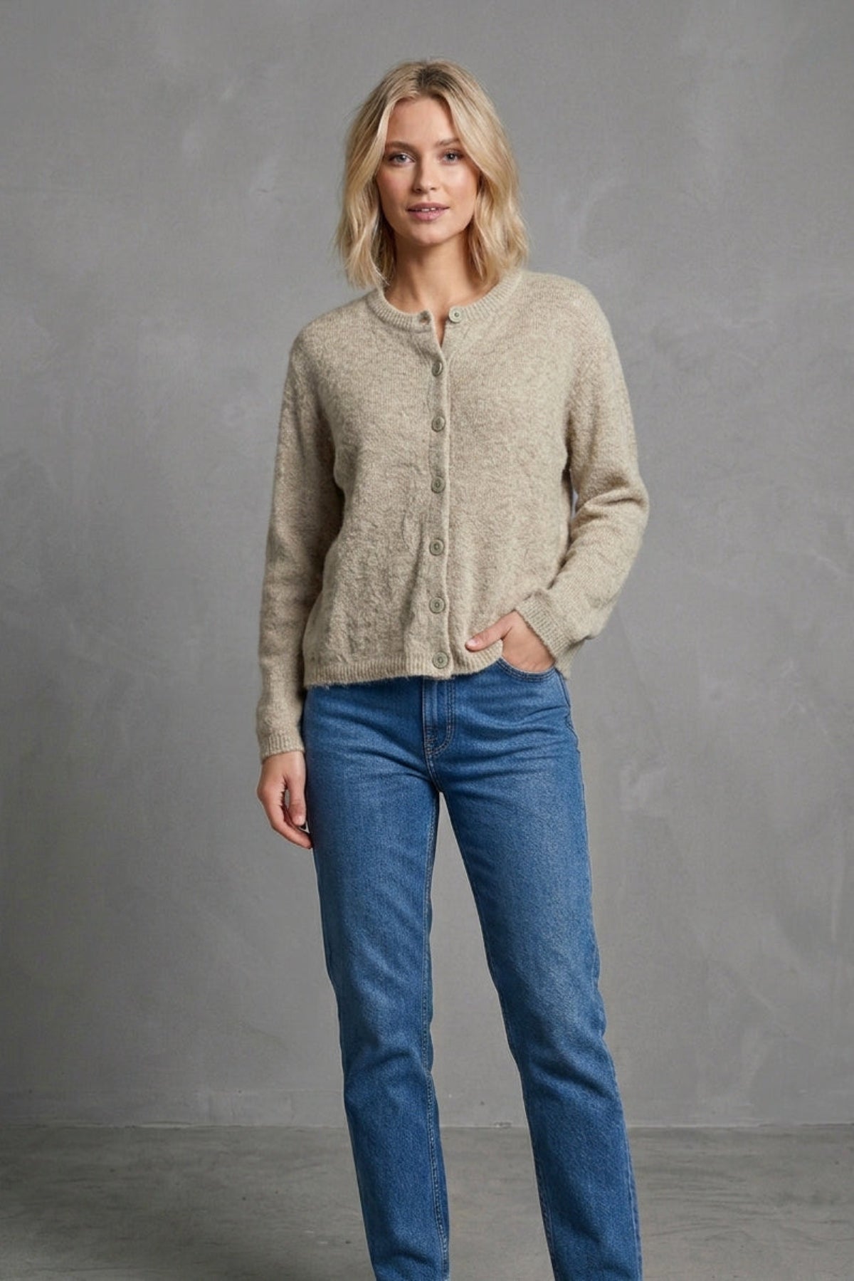 Damen Strickjacke mit Rundhalsausschnitt und Knopfleiste one size