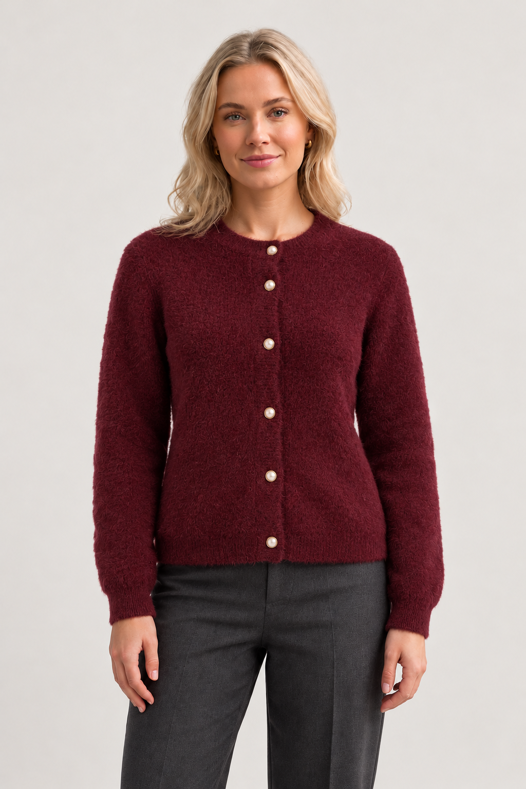 NED DELTA Strick-Cardigan – rot – Vorderansicht am Model #Farbe_Rot