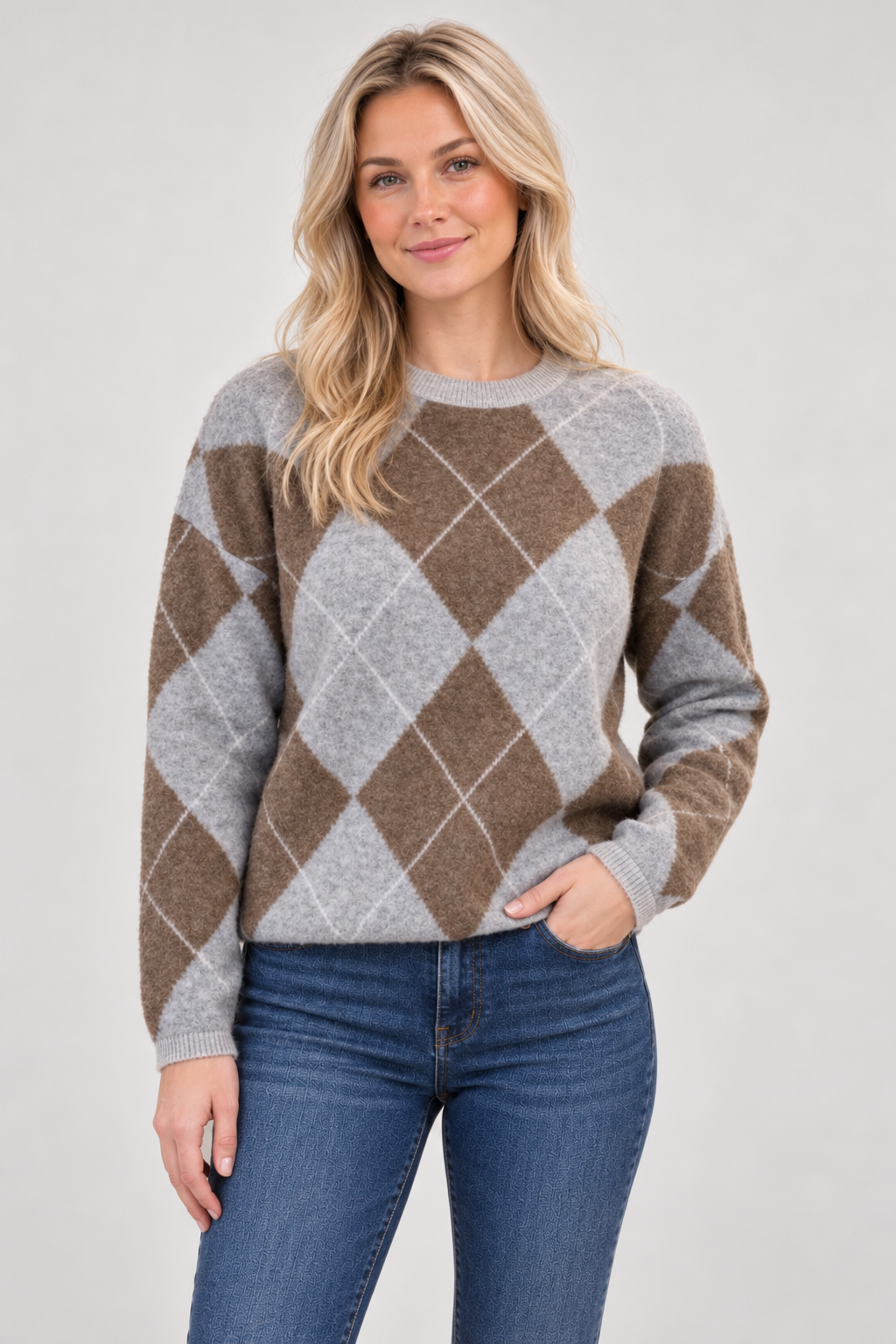 Rundhals Rauten Damen Pullover Cashmere Wolle one size – Studioansicht taupe